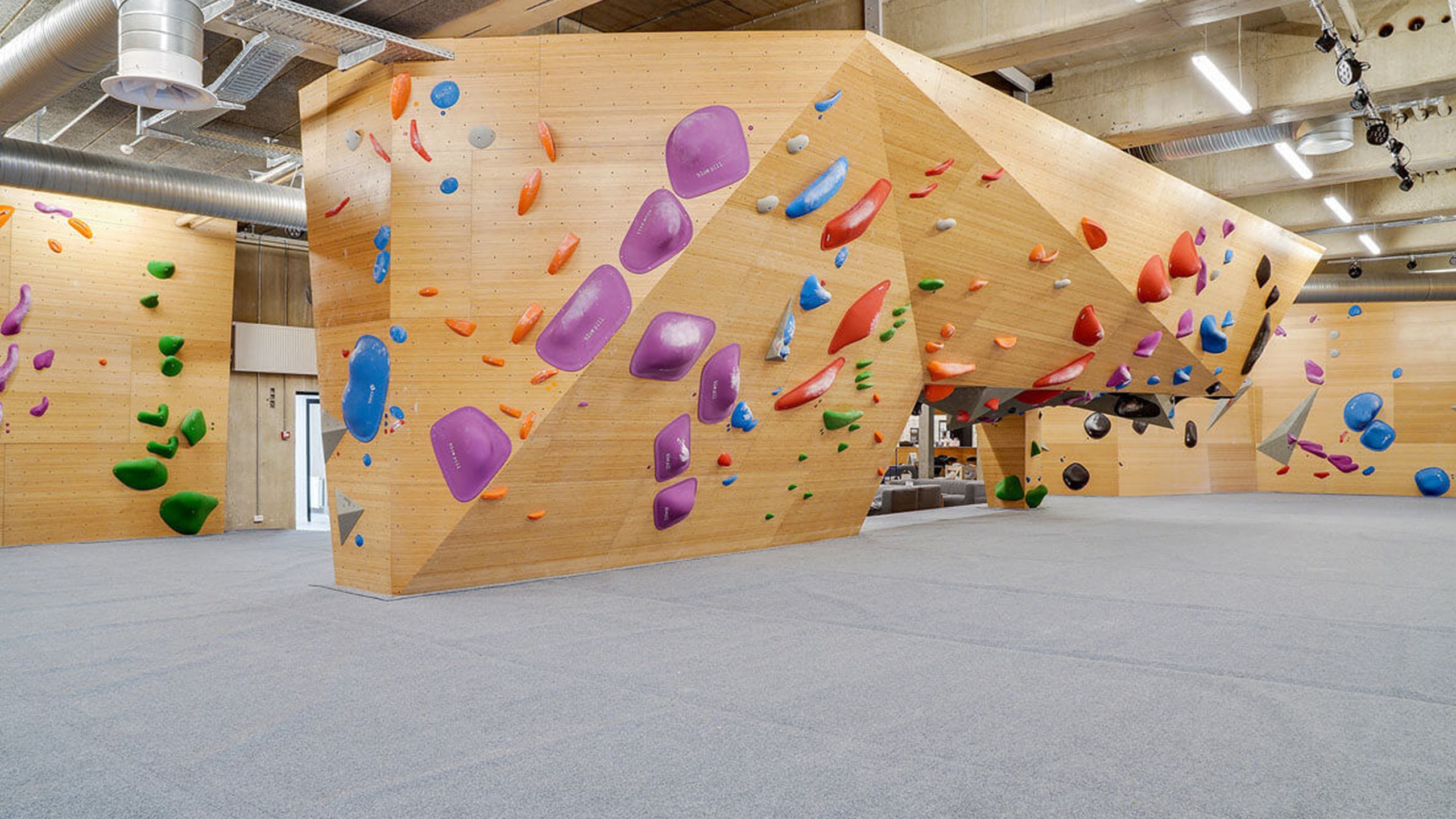 Fed indretning på Ankersgade 12 hos Aarhus Boulders