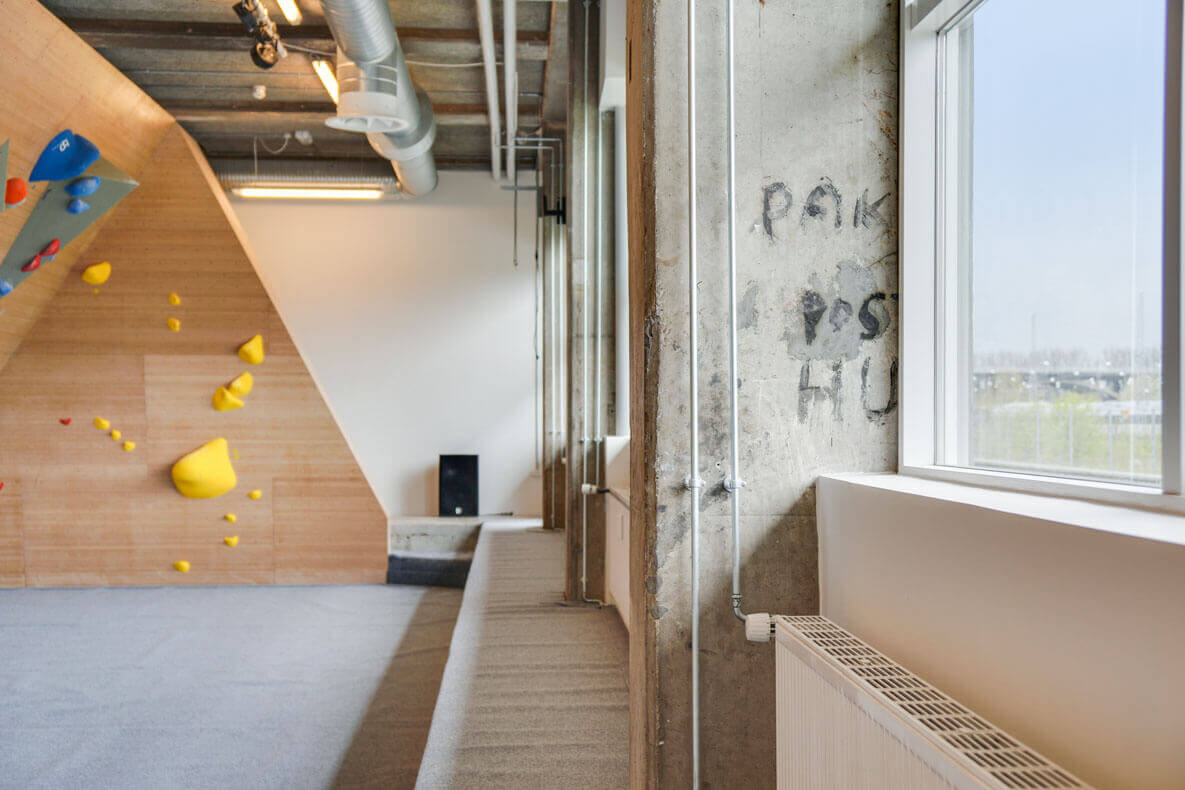 Bevarede brugsspor fra bygningens fortid